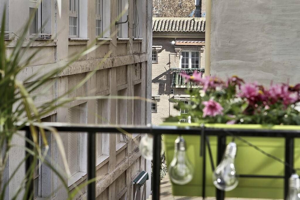 Acogedor Apartamento En El Centro De La Ciudad Granada Exteriör bild
